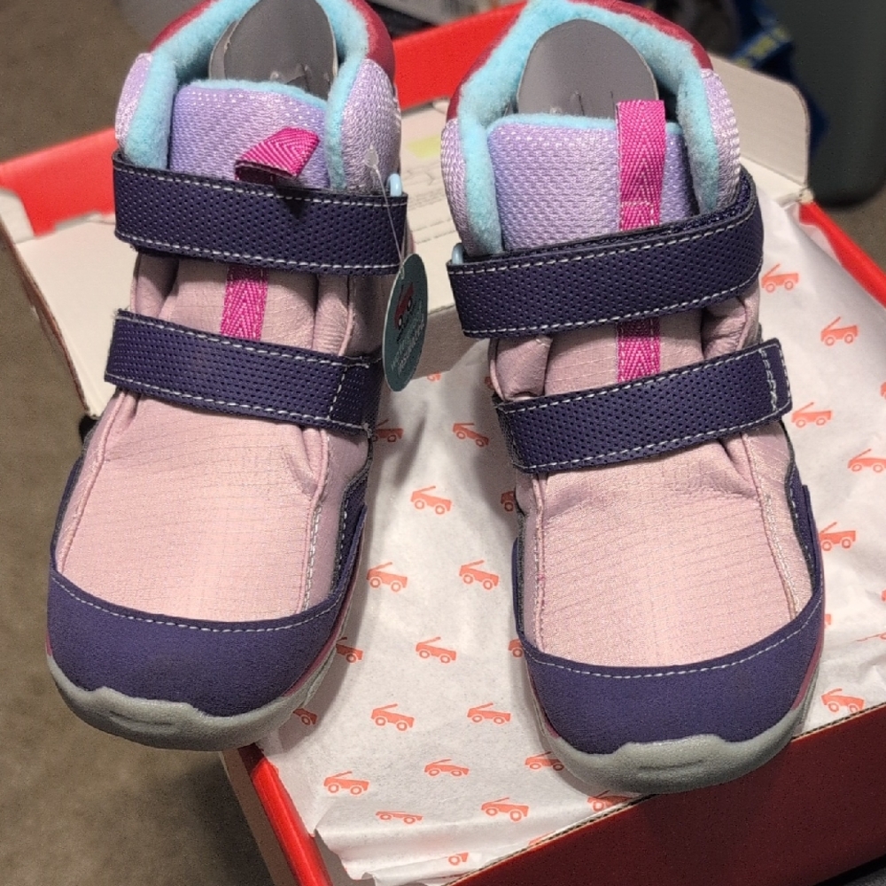 NWT See Kai Run Atlas III